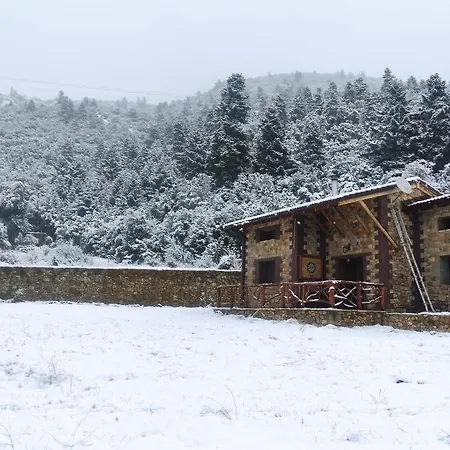 Oneiropagidasuites Kalavryta Exterior photo