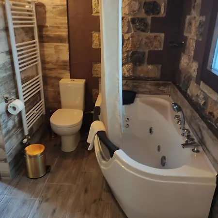 Oneiropagidasuites Kalavryta Room photo